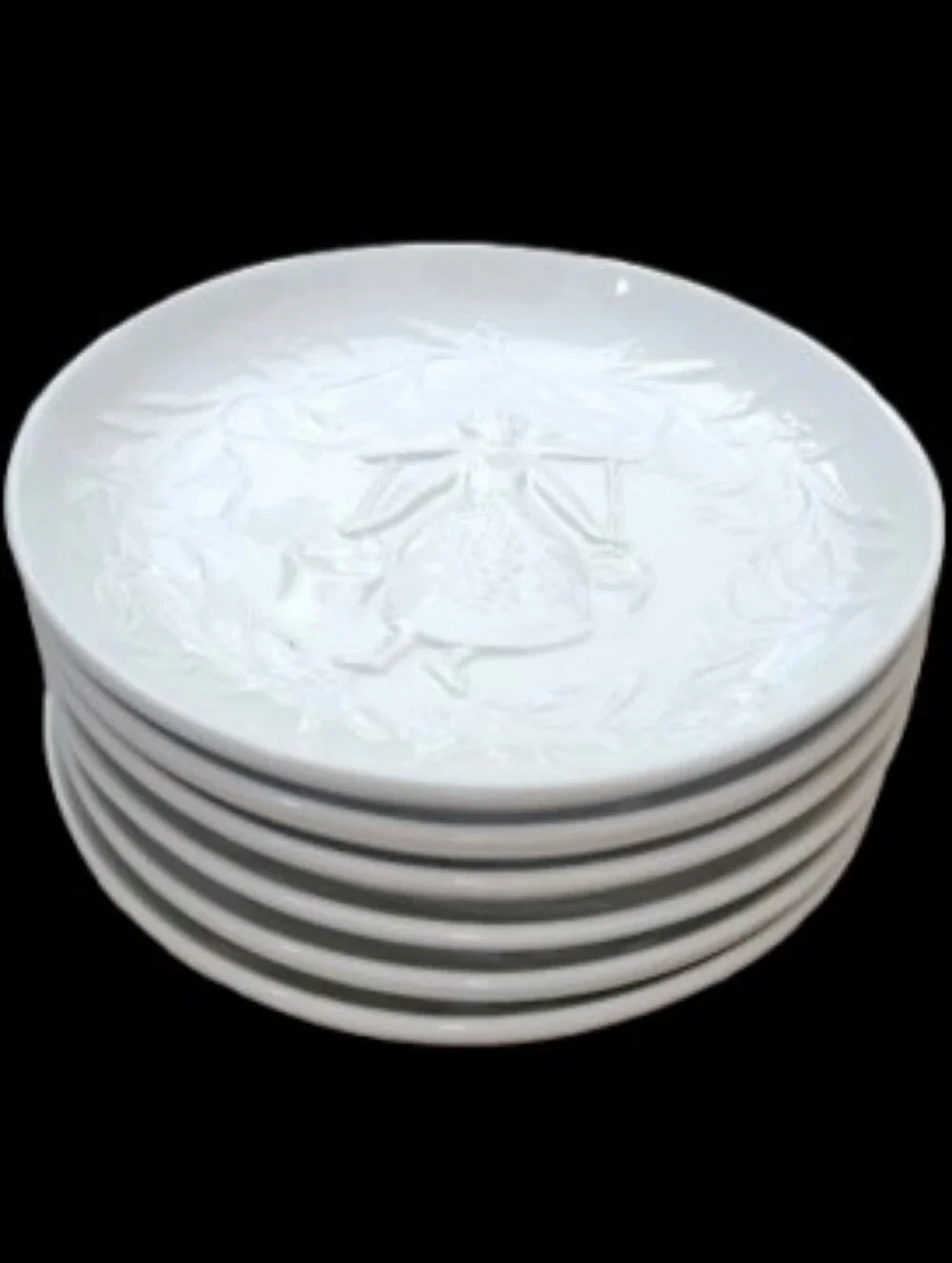 NWOT WEST ELM Twelve Days of Christmas Appetizer Plates Raised Design Set Of 6